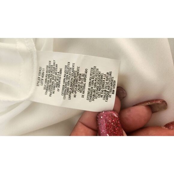 Xscape White Jersey,  Chiffon and Lace Empire Waist Gown with side Draped Oversk - Picture 9 of 11